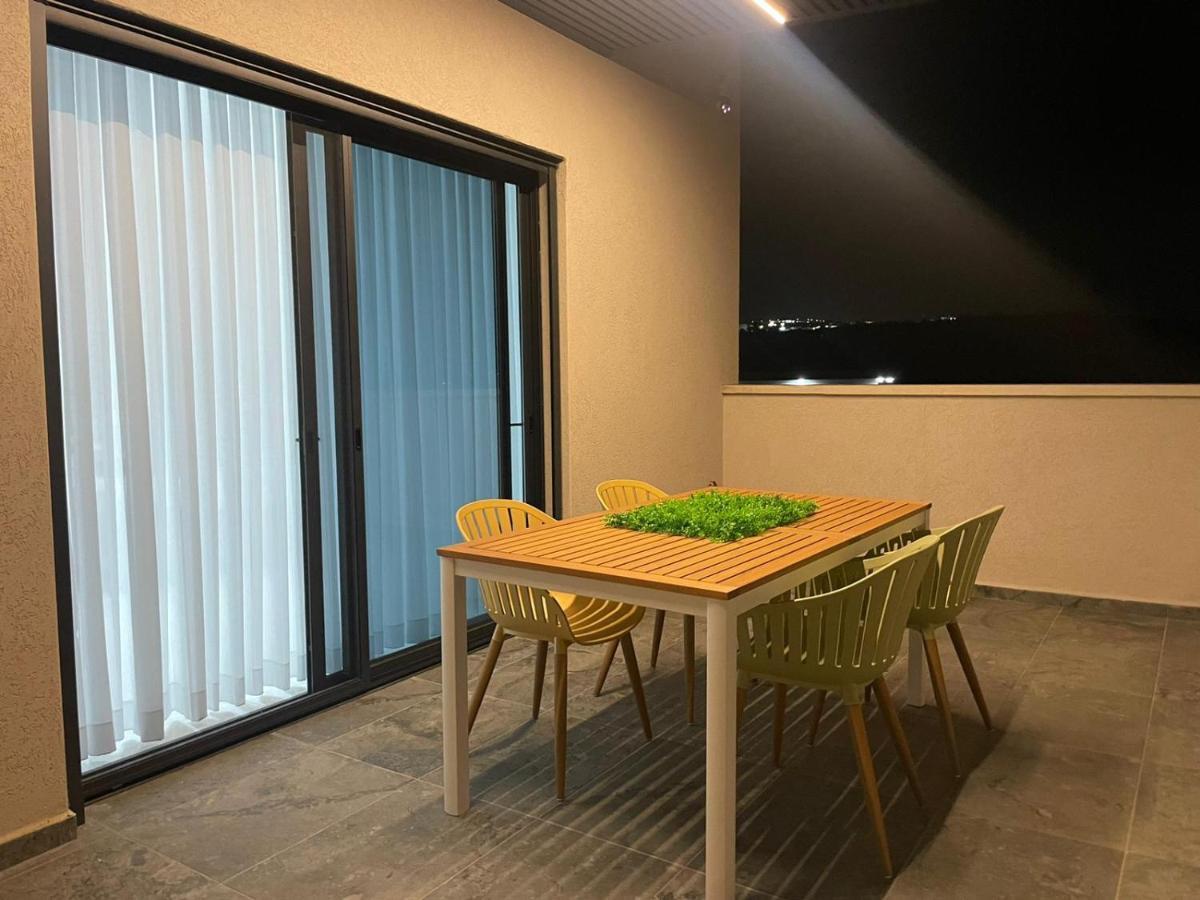 סוויטות נוף שקיעה Hotel Peqi'in Hadasha Exterior foto