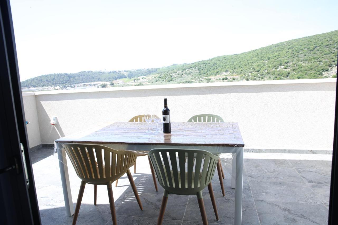 סוויטות נוף שקיעה Hotel Peqi'in Hadasha Exterior foto